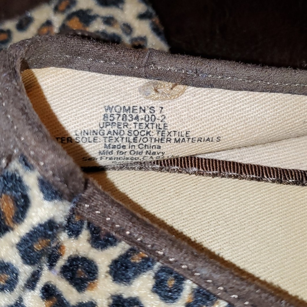 Shoes - Picture 4 of 8
